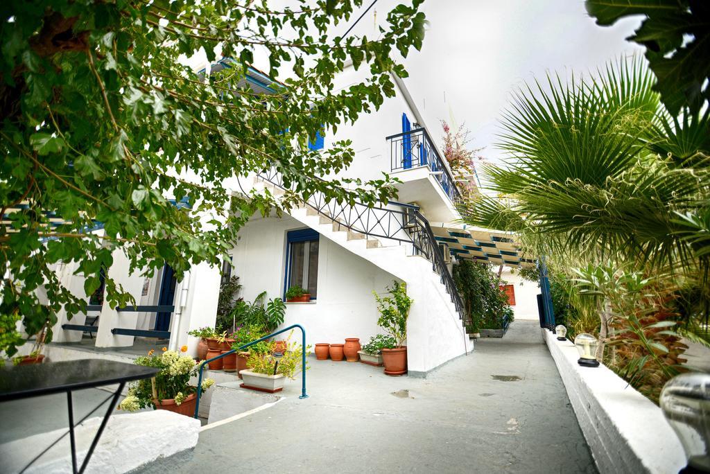 Plumeria Flowery Agios Kirykos  Exterior photo